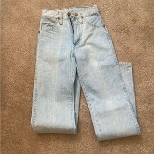 Women’s high waisted Wrangler Cowboy Cut Slim Fit Jeans